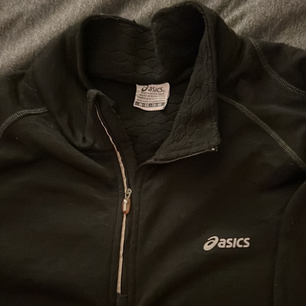 ASICS pull over sweater - Picture 2 of 4